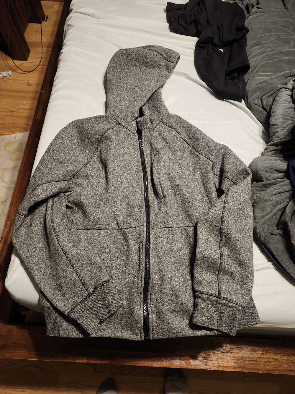 Men's Lululemom Gray Full-Zip Hoodie Sweater